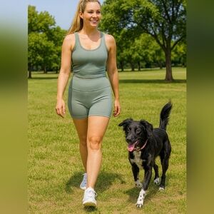 Large Old Navy Sage Green Ribbed Athletic Shorts Like New Condition Athleisure